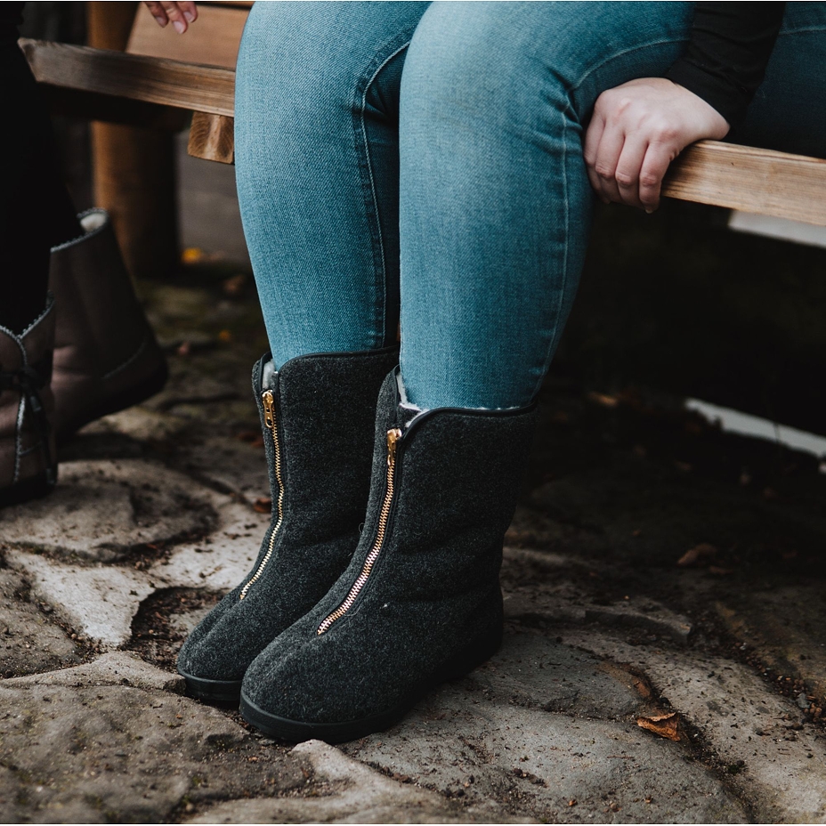 Seniorenschuhe aus Schafwolle mit Reißverschluss für Damen schwarz