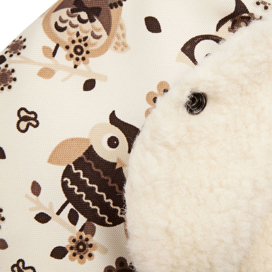 Muff aus Schafwolle mit kleinen Eulen