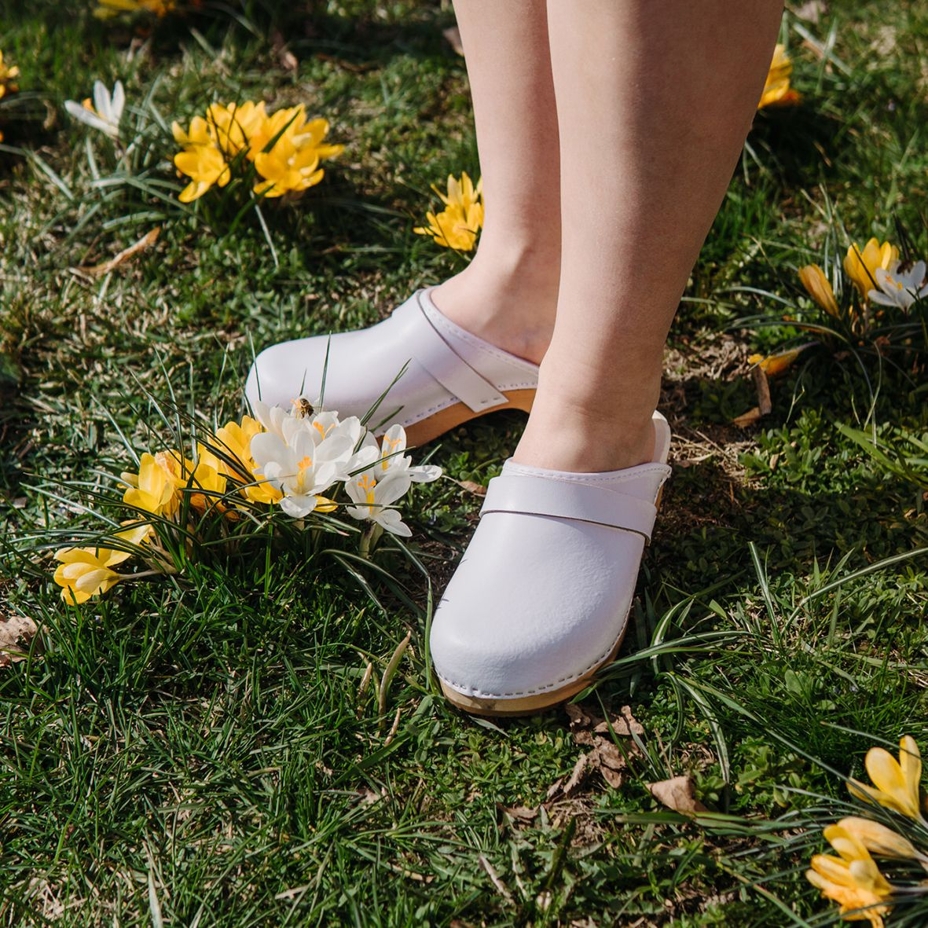 Anatomische Clogs für Damen weiß
